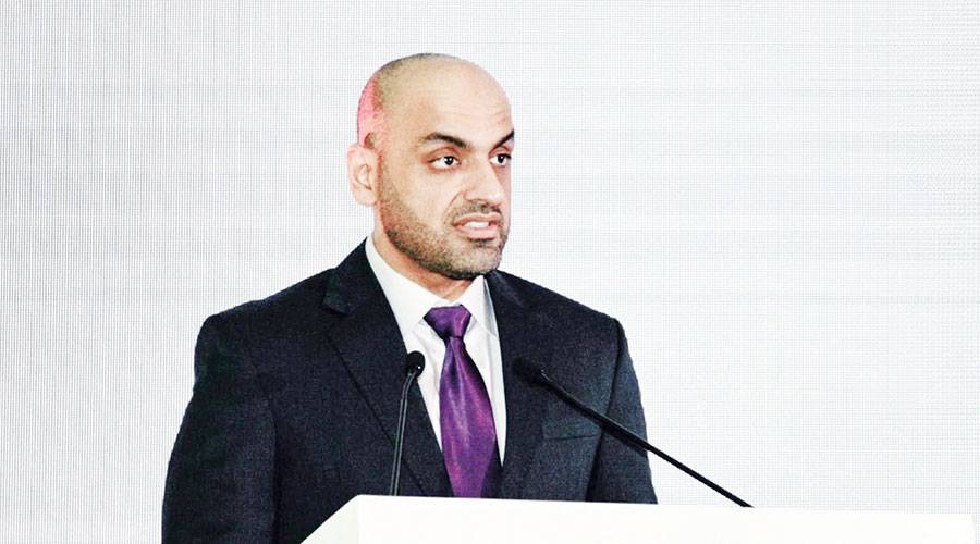  محمد لوتاه خلال المنتدى 
