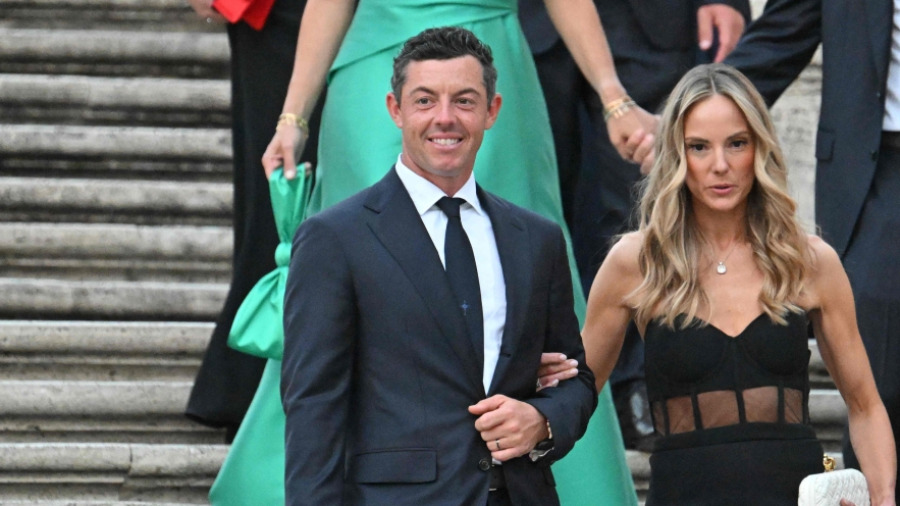 ماكلروي يتراجع عن قرار الانفصال عن زوجته