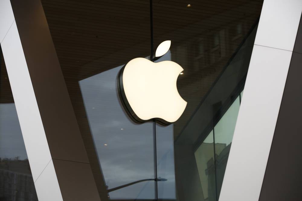 «أبل» تغير قواعد اللعب.. تسجيل للمكالمات بالذكاء الاصطناعي في «IOS 18»