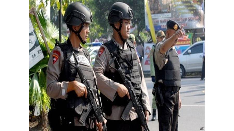 إندونيسيا ترحل 13 تايوانياً يشتبه في ارتكابهم جرائم خطرة
