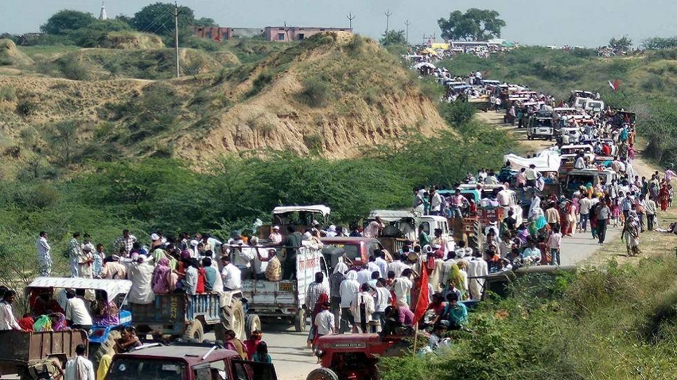 بعد مقتل 121 شخصاً بتدافع.. الهند توقف 6 شرطيين ومسؤولين بالحكومة