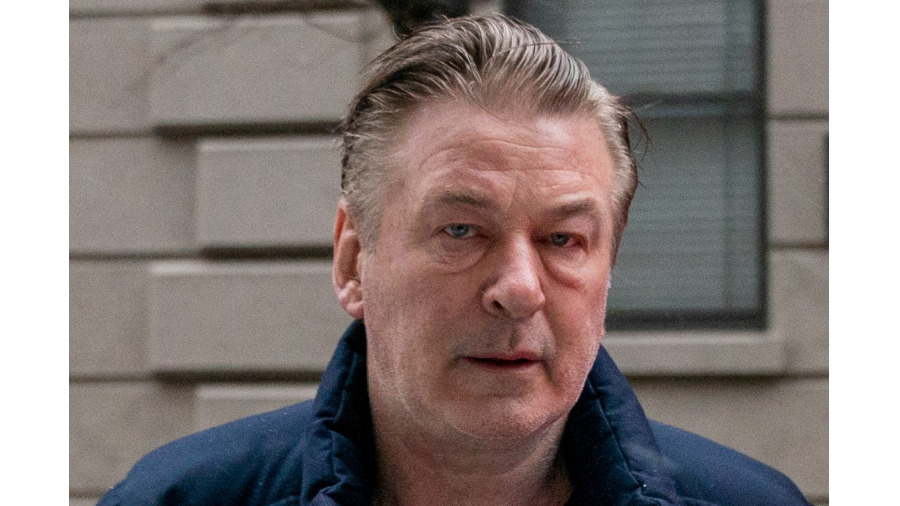 اتهام أليك بالدوين بانتهاك قواعد السلامة