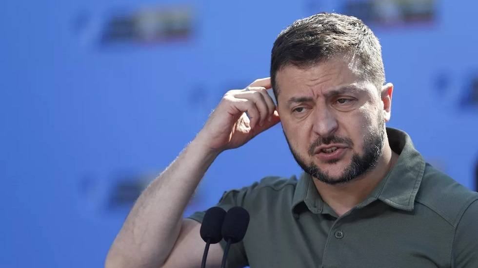 زيلينسكي عن خلط بايدن بينه وبين بوتين: «كانت زلة»