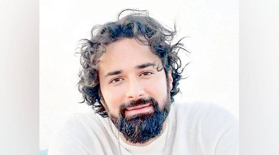 أحمد حاتم
