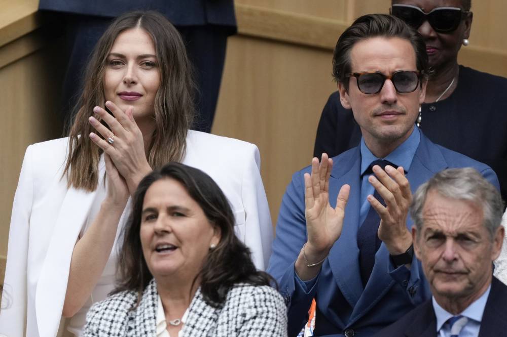 شارابوفا مع خطيبها جيلكس 