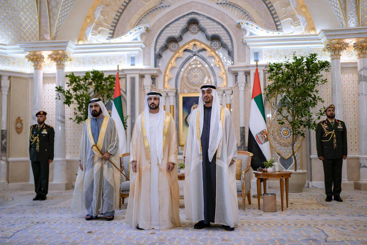 محمد بن زايد: التطوير المستمر في تعزيز المكتسبات الوطنية نهج ثابت بالإمارات