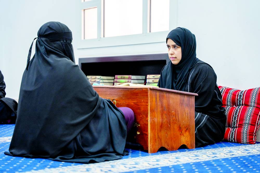 مركز حميد بن راشد لخدمة القرآن ينظم حلقات صيفية لأول مرة في مصفوت