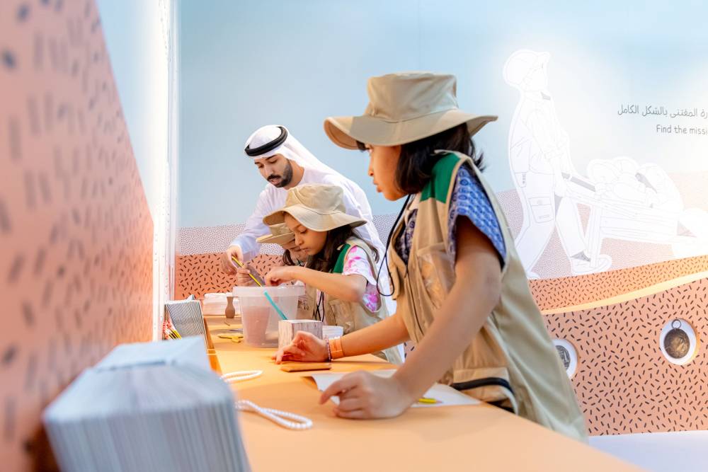 الأطفال يبدؤون «رحلة الاكتشافات» بمتحف الشارقة للآثار