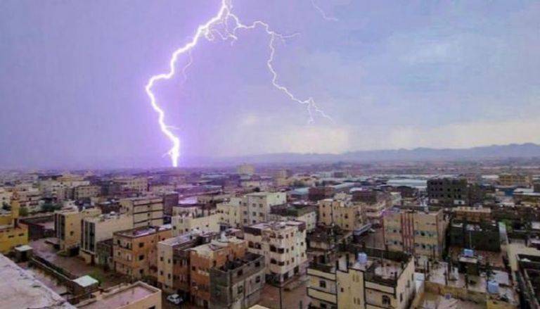 صواعق رعدية في سماء اليمن (أرشيفية)