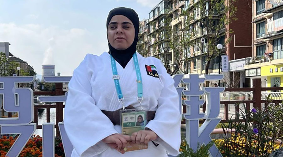 مريم الظنحاني
