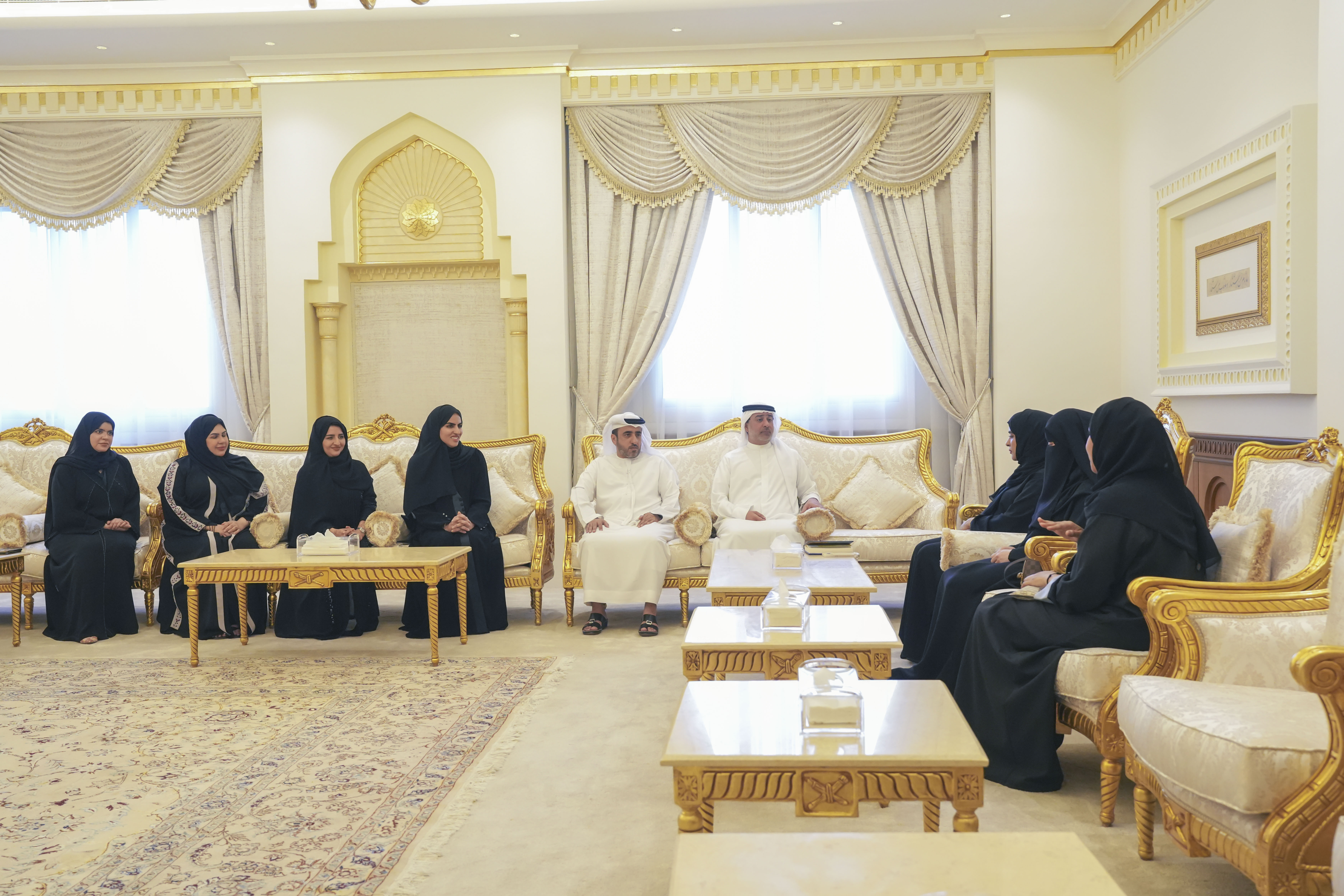 الجروان خلال اللقاء مع وفد الهيئة