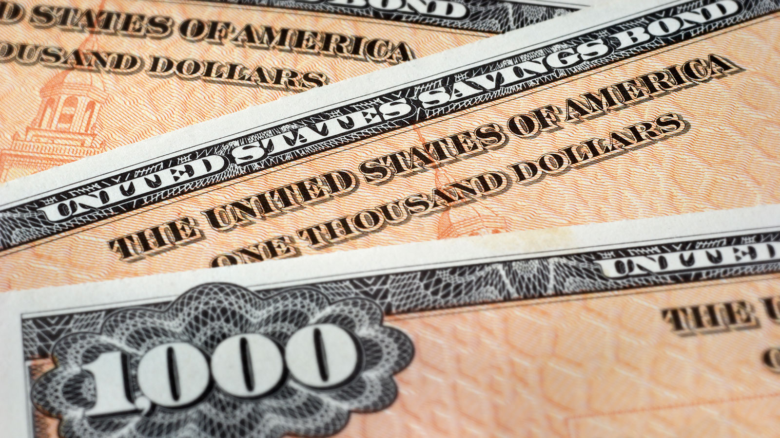 عوائد سندات الخزانة تنخفض وسط توقعات بخفض كبير للفائدة