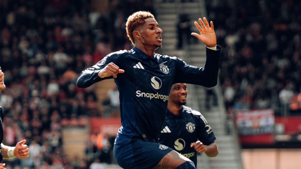 مانشستر يونايتد يضرب ساوثمبتون بثلاثية نظيفة