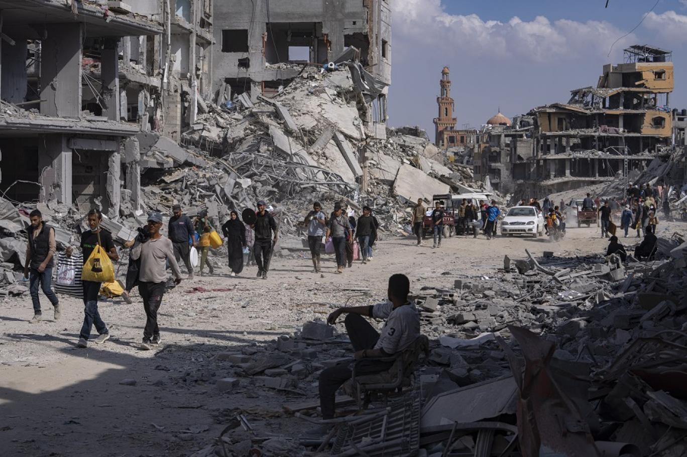 2.3 مليون فلسطيني تحت القصف.. من الرابح في حرب غزة؟