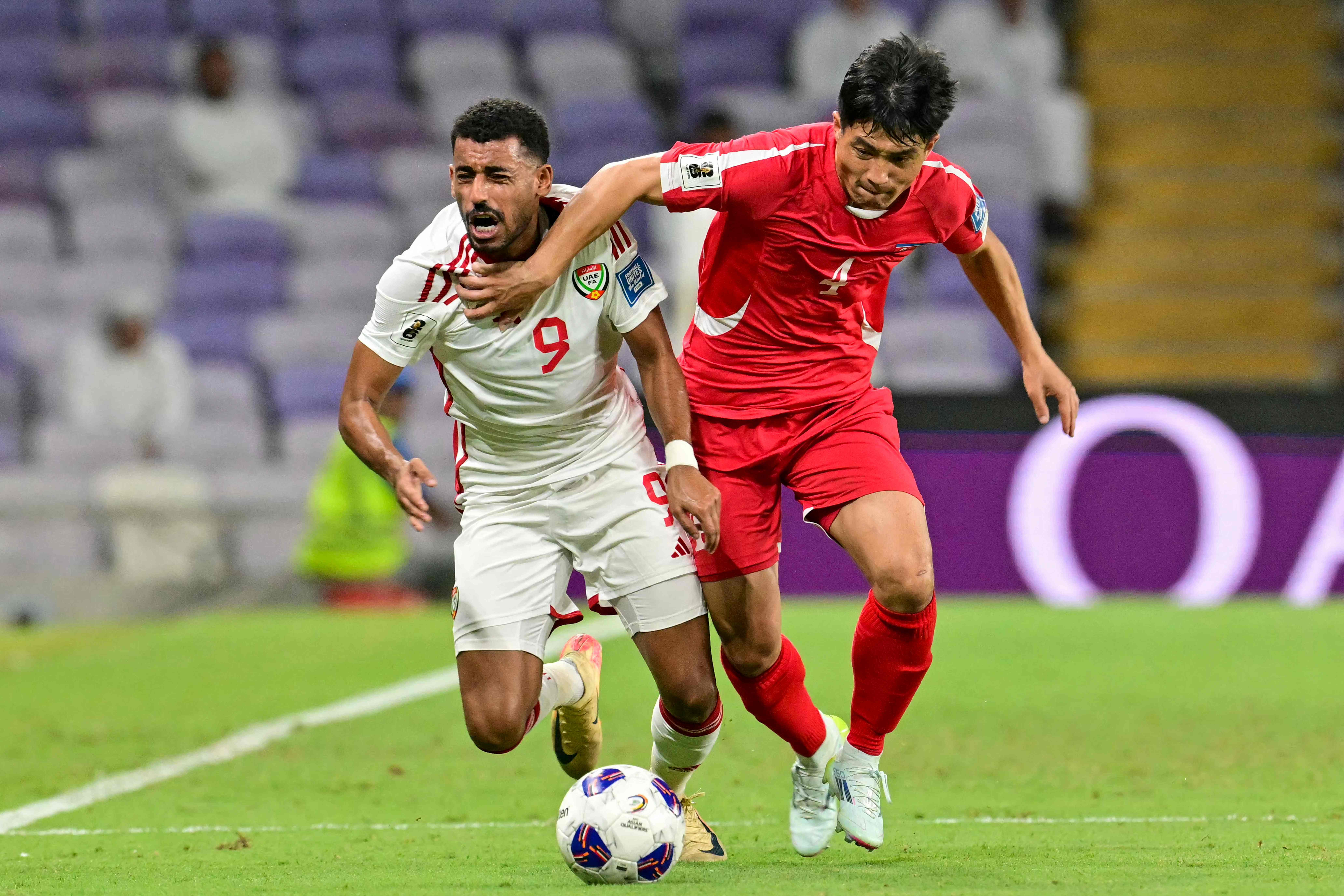 صراع على الكرة