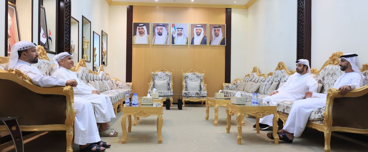 الشامسي خلال استقباله الفردان