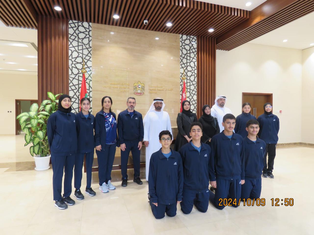 سفير الدولة في عُمان يلتقي منتخب «الريشة الطائرة»