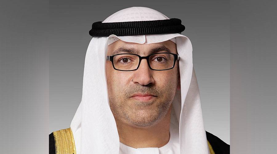 عبدالرحمن بن محمد العويس وزير الصحة ووقاية المجتمع