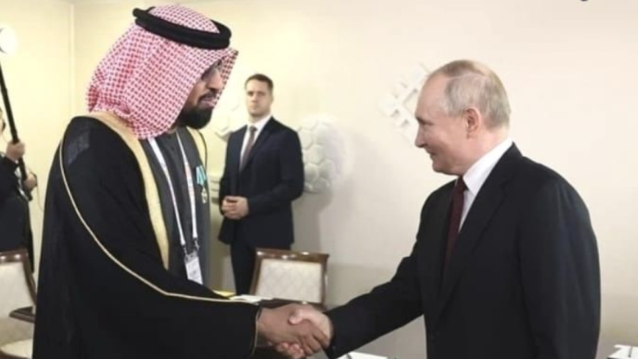 الرئيس الروسي يمنح سلطان بن خليفة بن شخبوط وسام الصداقة