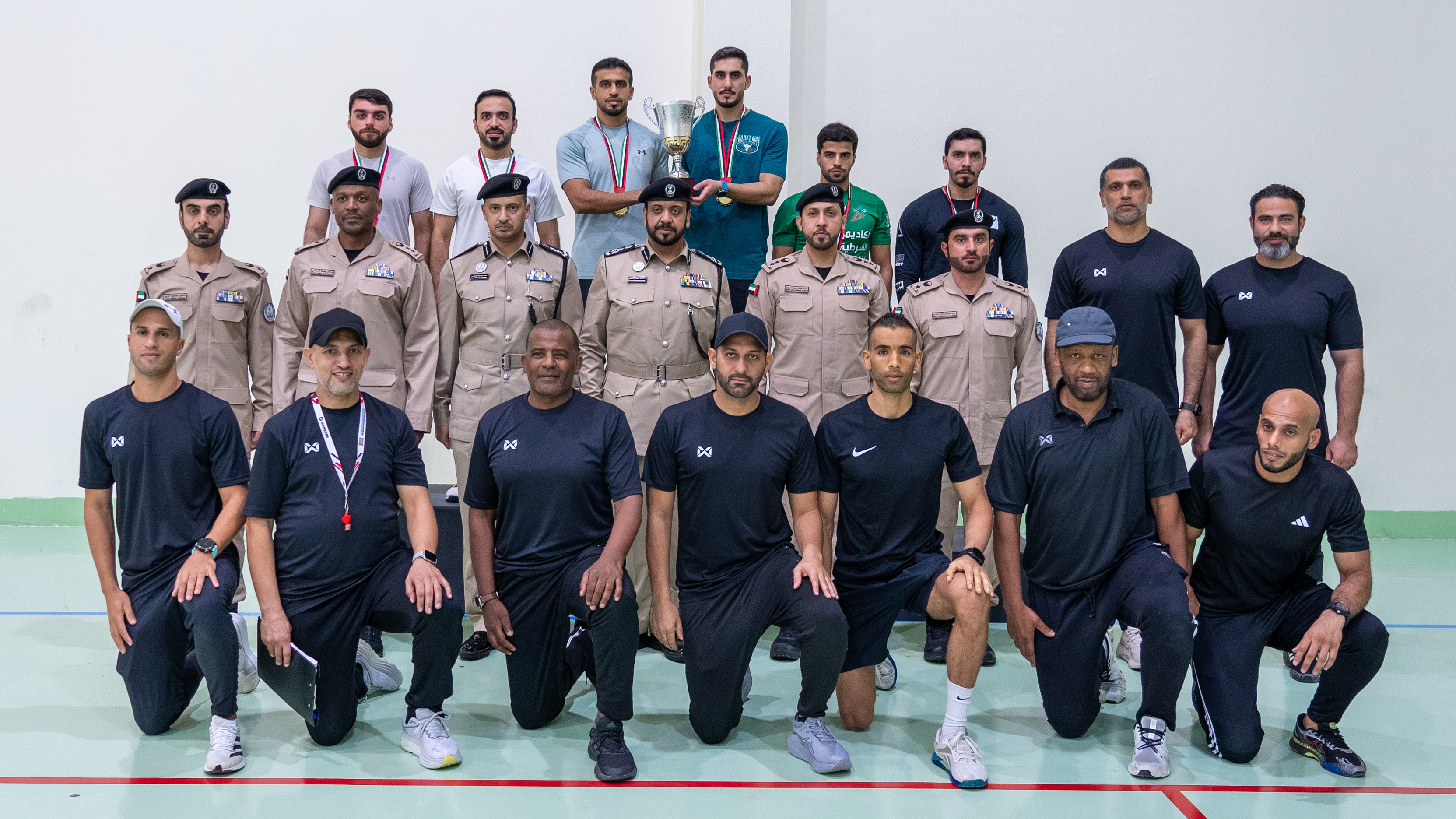  العثمني وكبار الحضور مع الفائزين