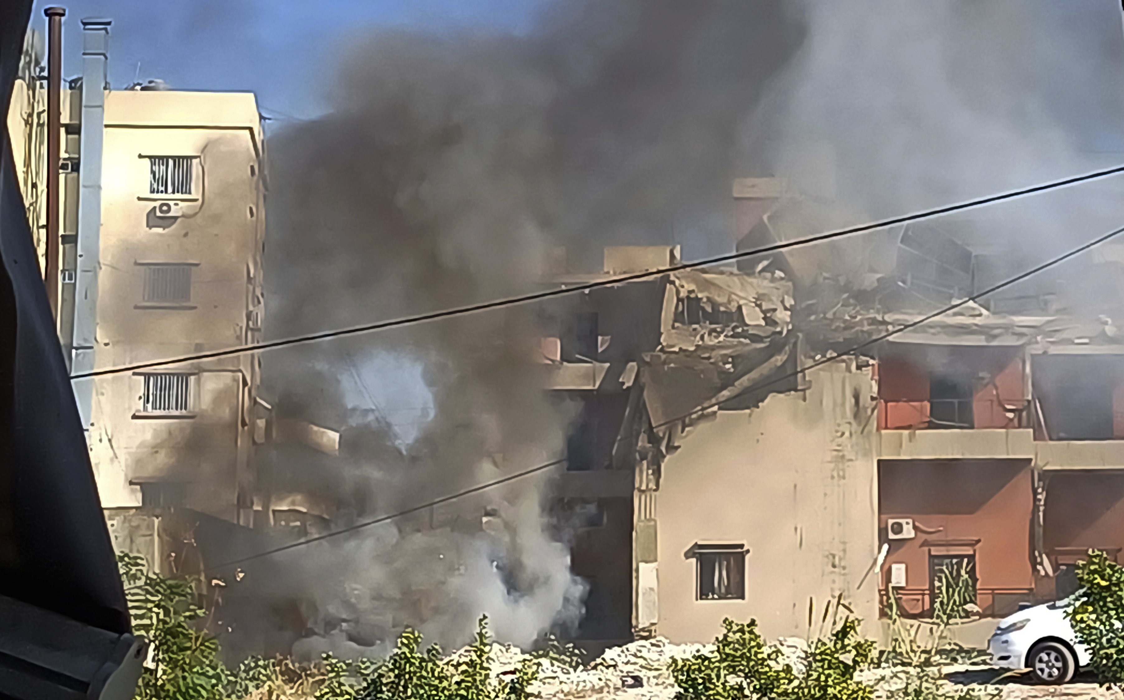 33 قتيلاً ومصاباً في غارة إسرائيلية على صيدا بجنوب لبنان