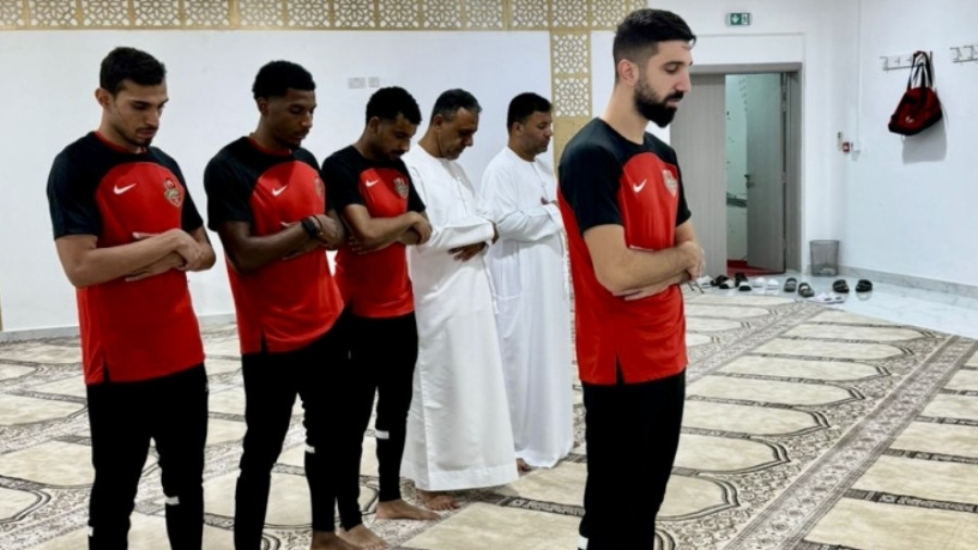 مؤنس دبور يلفت الأنظار في شباب الأهلي