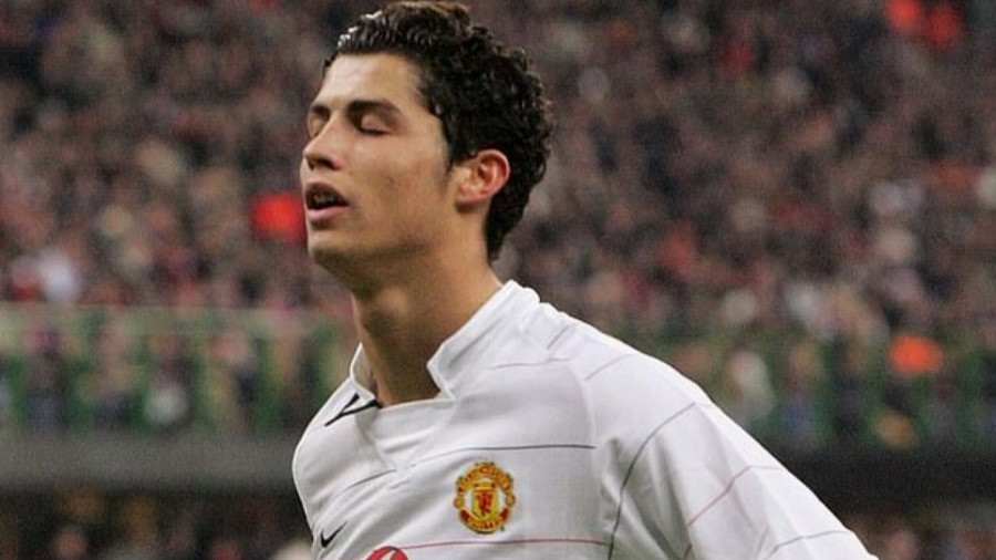 سكولز: لو بقي رونالدو في اليونايتد ما كان ليصبح أسطورة