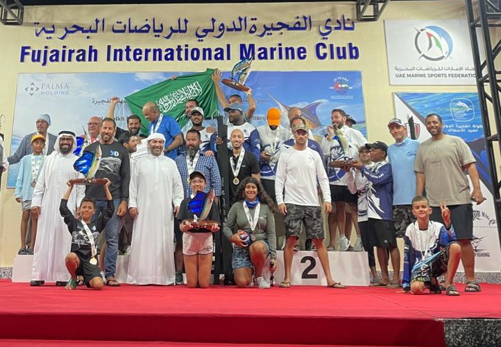  سيف الشرقي وأحمد ابراهيم مع الفائزين 