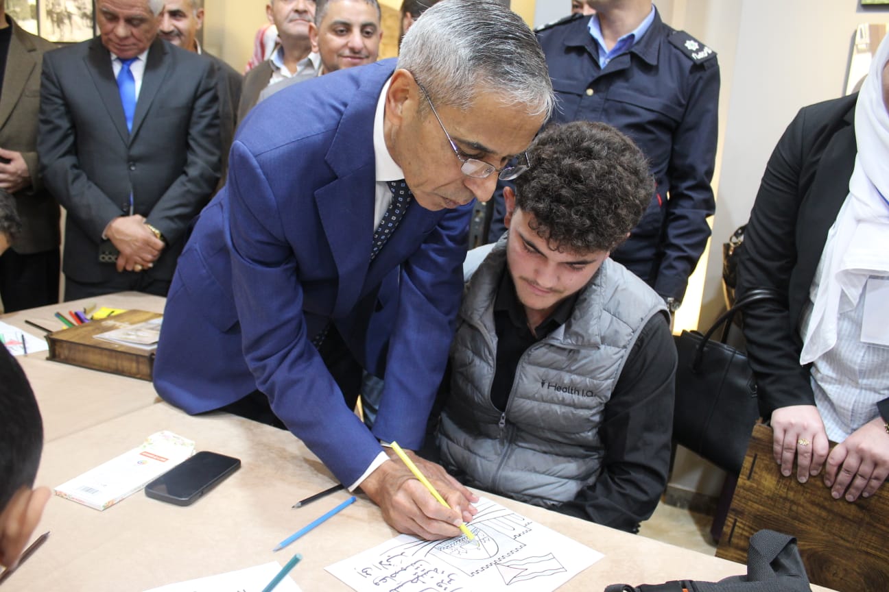 جدارية فنية توثق توأمة السلط ونابلس