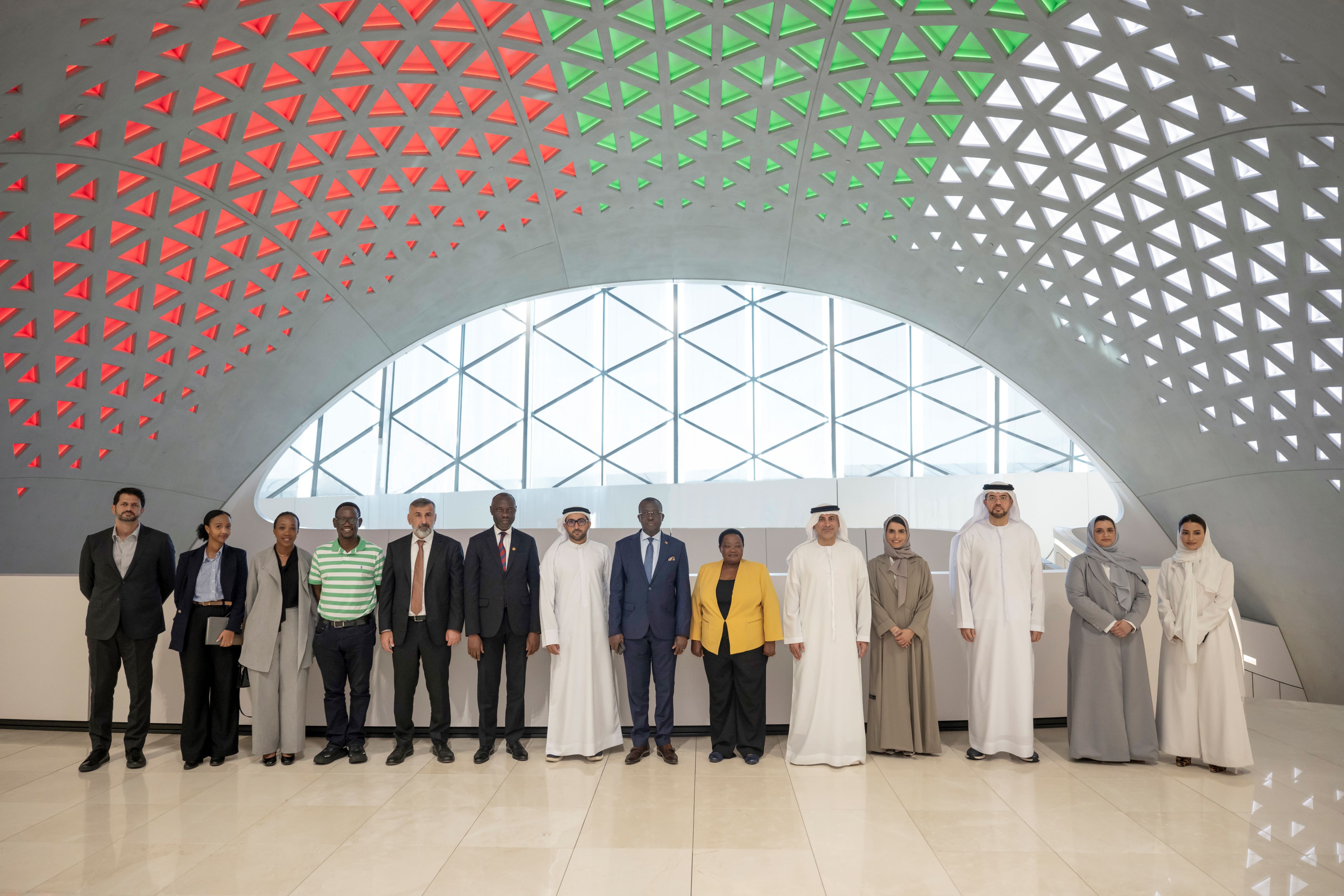  روبينا نابانجا وفاهم بن سلطان وخالد الحريمل وعدد من المسؤولين 