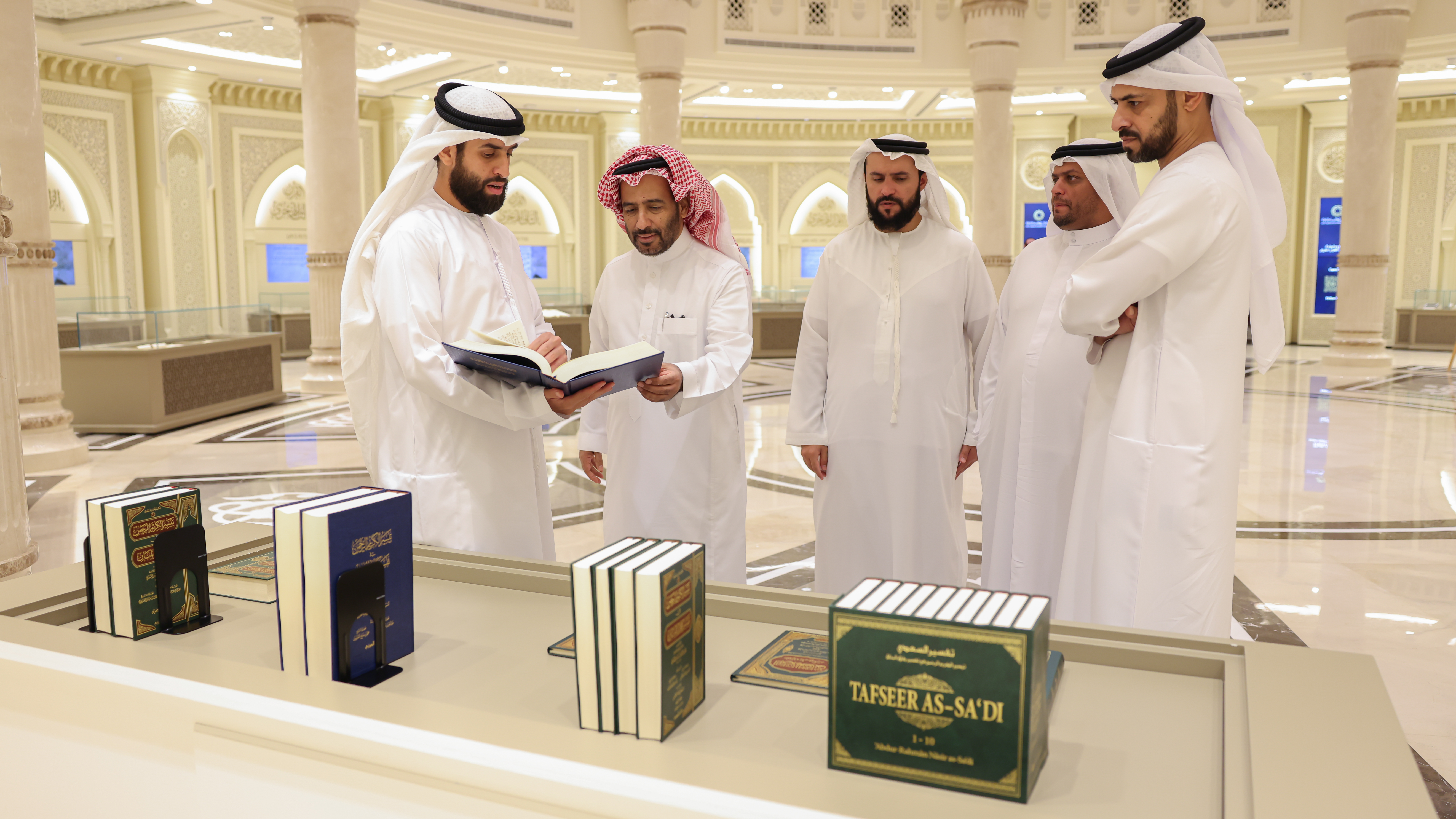 أمين مجمع الملك فهد لـ «المصحف» يشيد بمجمع الشارقة