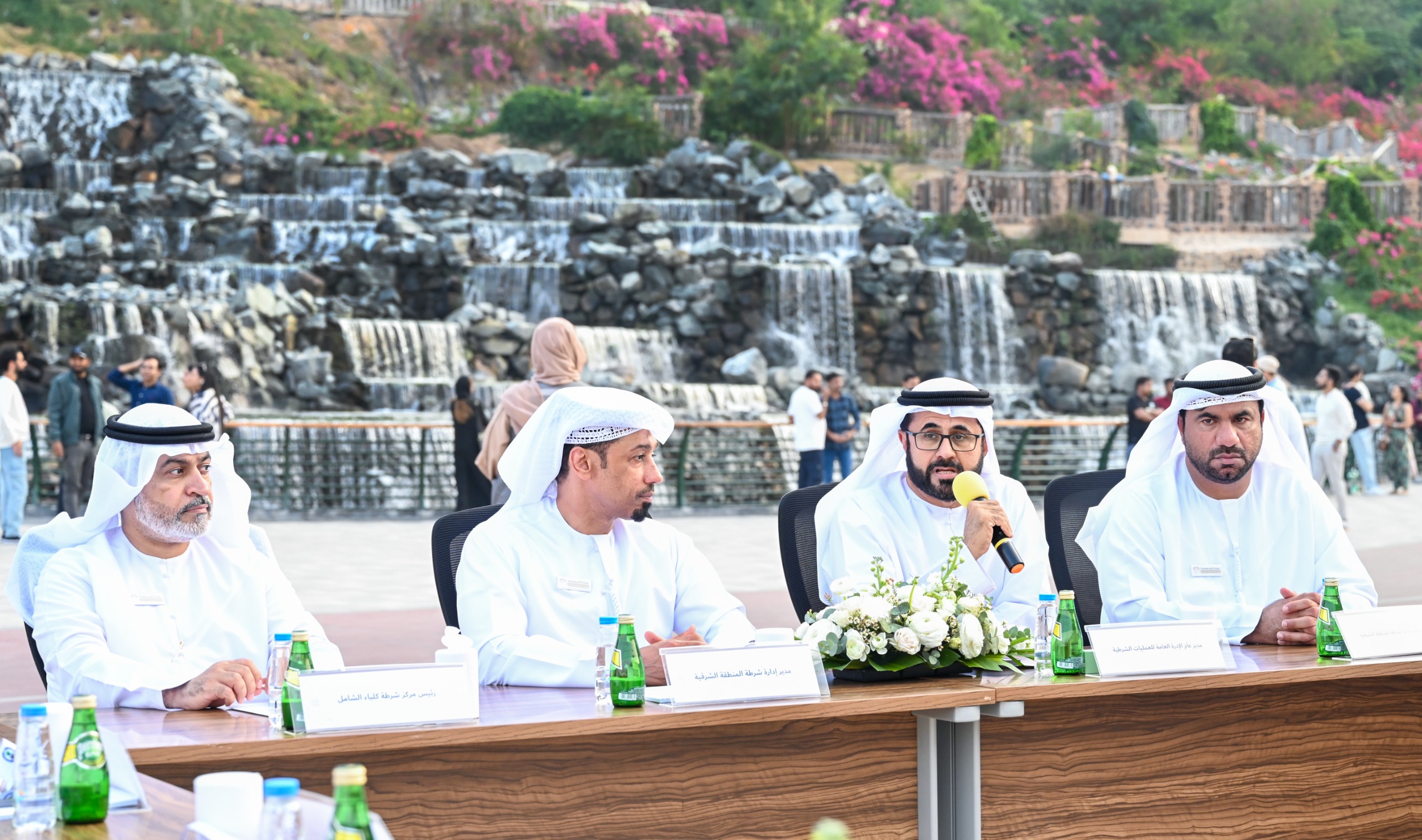 السركال ود.الحمودي والزعابي ود.وليد اليماحي خلال المؤتمر الصحفي