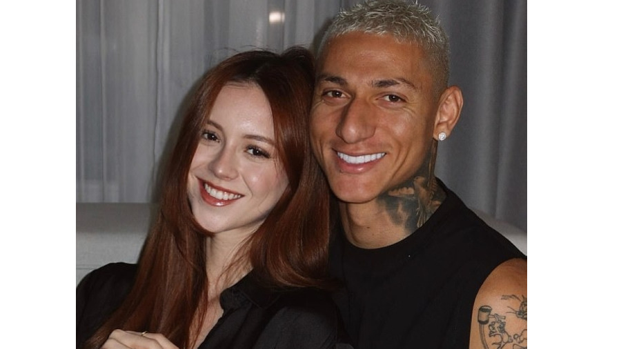 ريتشارليسون ينتظر مولوده الأول