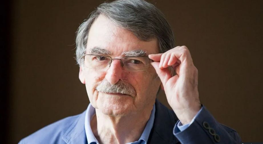 وفاة الكاتب البريطاني الشهير ديفيد لودج عن 89 عاماً