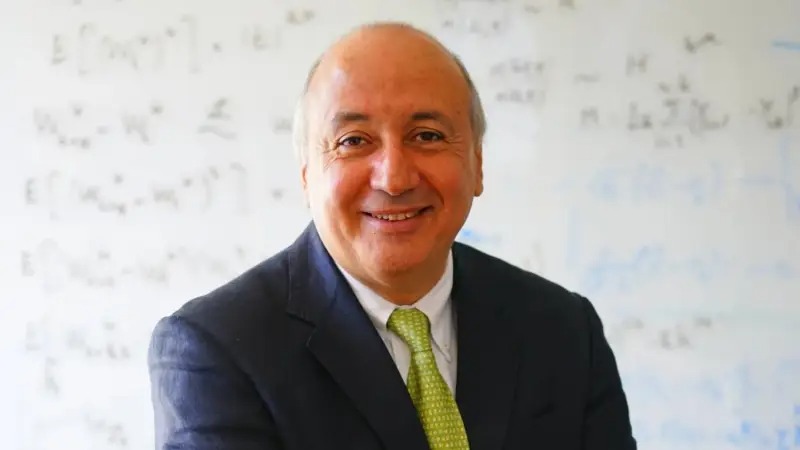 الفائز بـ«نوابغ العرب» في الاقتصاد: الجائزة تُذكّر بالإرث العلمي والفني للعالم العربي