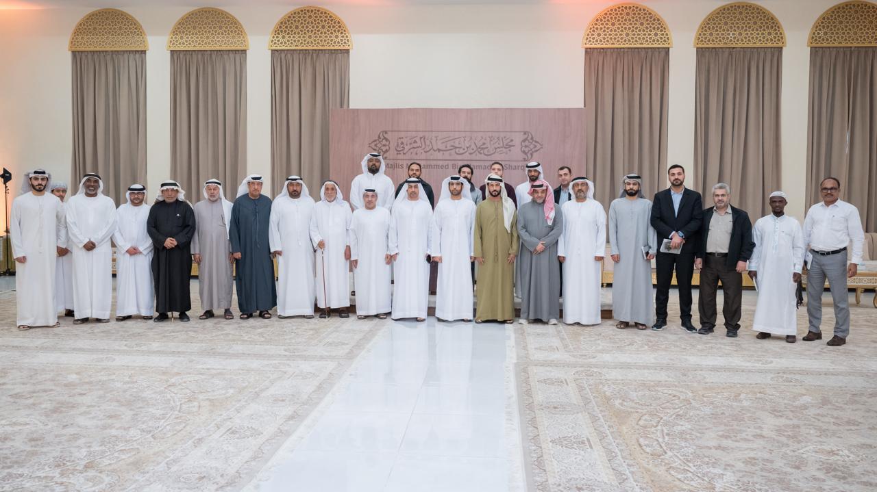 المشاركون في الجلسة التوعوية