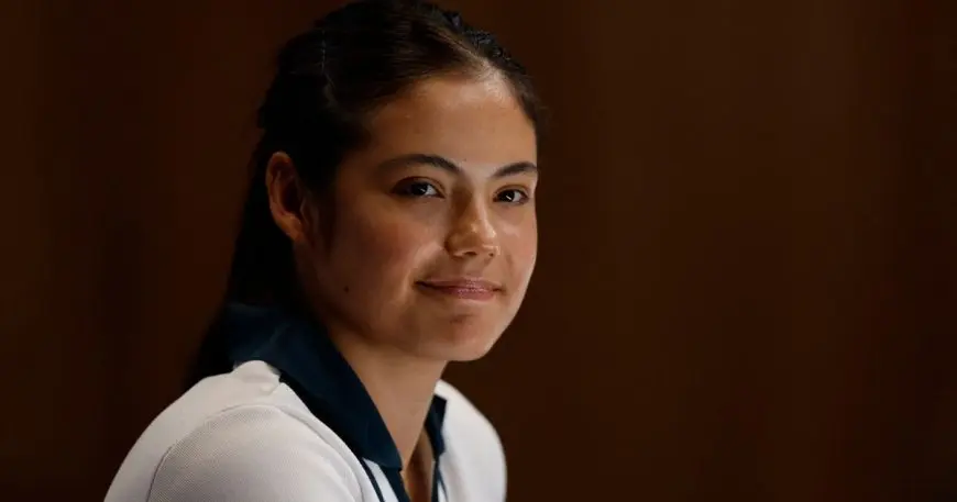 رادوكانو ترفض استخدام رذاذ الحشرات في رياضة التنس