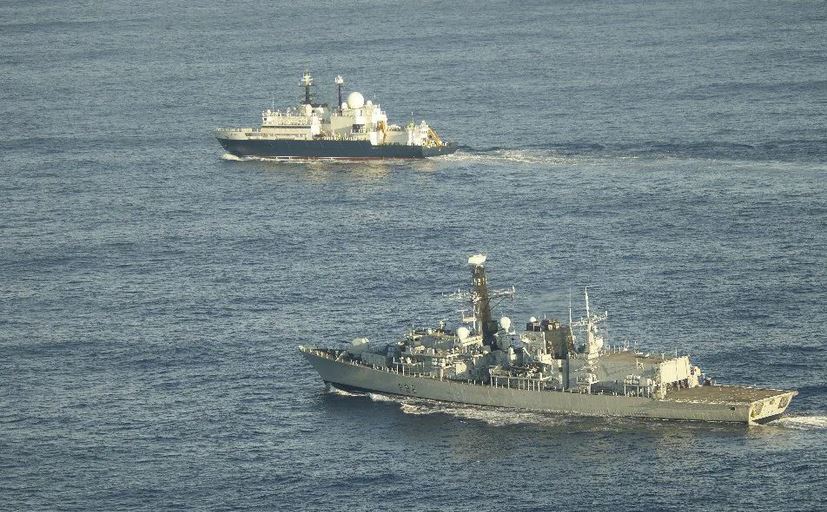 البحرية البريطانية تطارد سفينة تجسس في بحر المانش