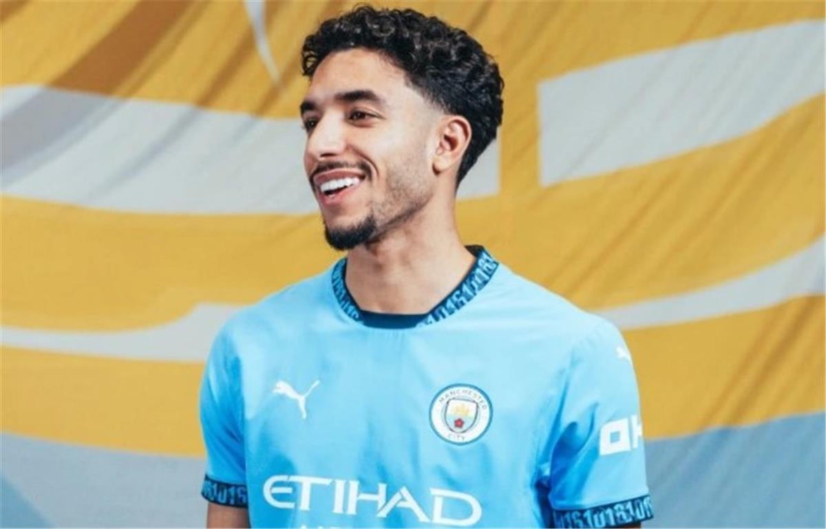 «مصر فخورة بيك».. تريزيجيه يوجه رسالة لعمر مرموش بعد انتقاله إلى السيتي