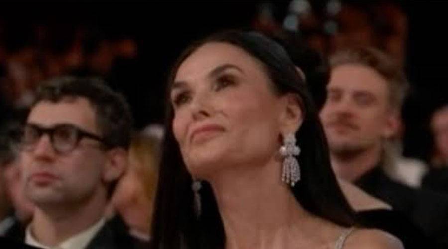 إحباط ديمي مور بعد خسار مفاجئة للأوسكار لصالح مايكي ماديسون