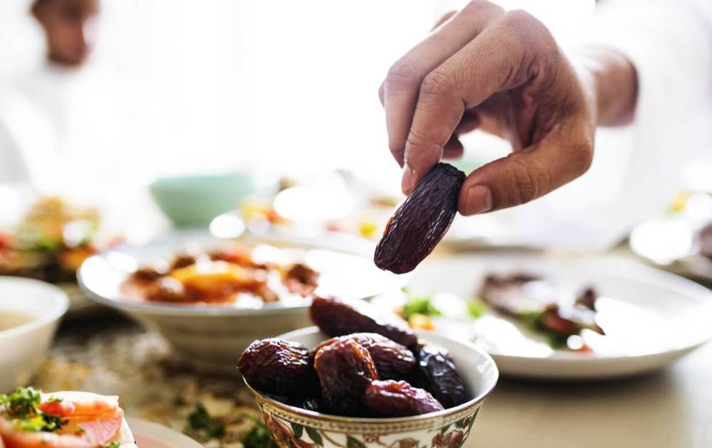 تعرف إلى طريقة ترتيب النظام الغذائي الصحي في رمضان
