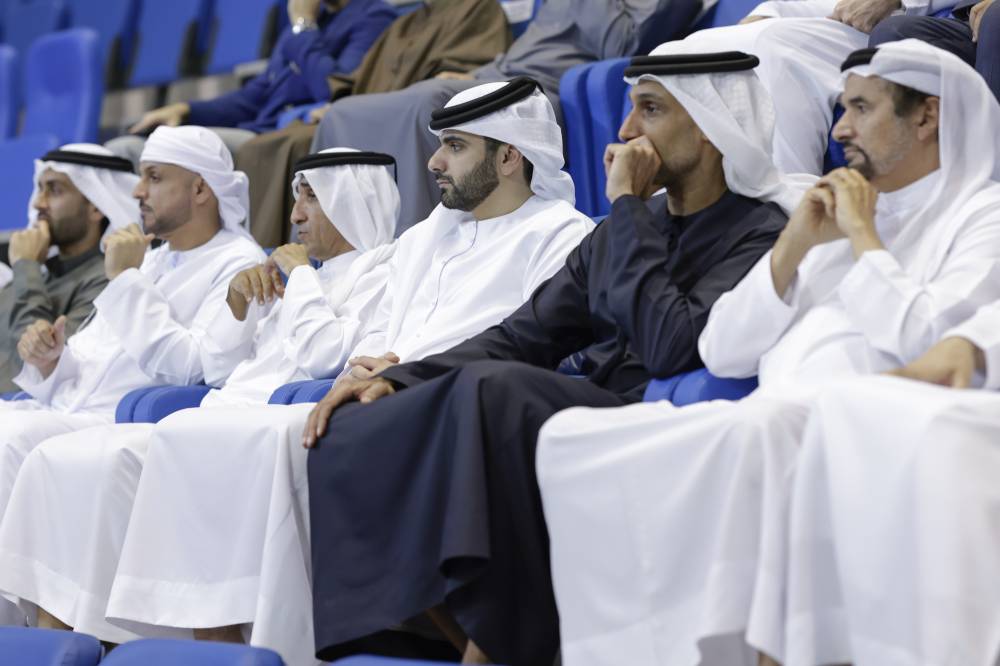 منصور بن محمد يتابع المنافسات بحضور سعيد بن مكتوم وبلهول وحارب
