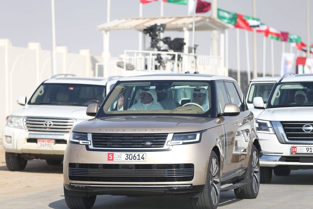 سلطان بن حمدان يتابع المنافسات
(تصوير: محمد السماني)