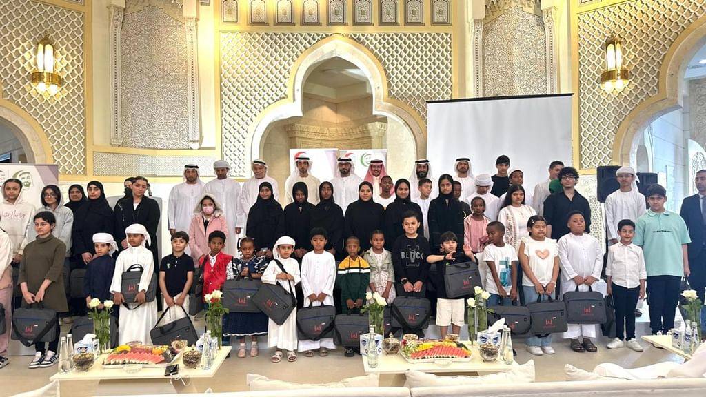 أبناء حمد بن سهيل الخييلي يتبرعون بـ9.5 مليون درهم لدعم الهيئات الخيرية بالإمارات