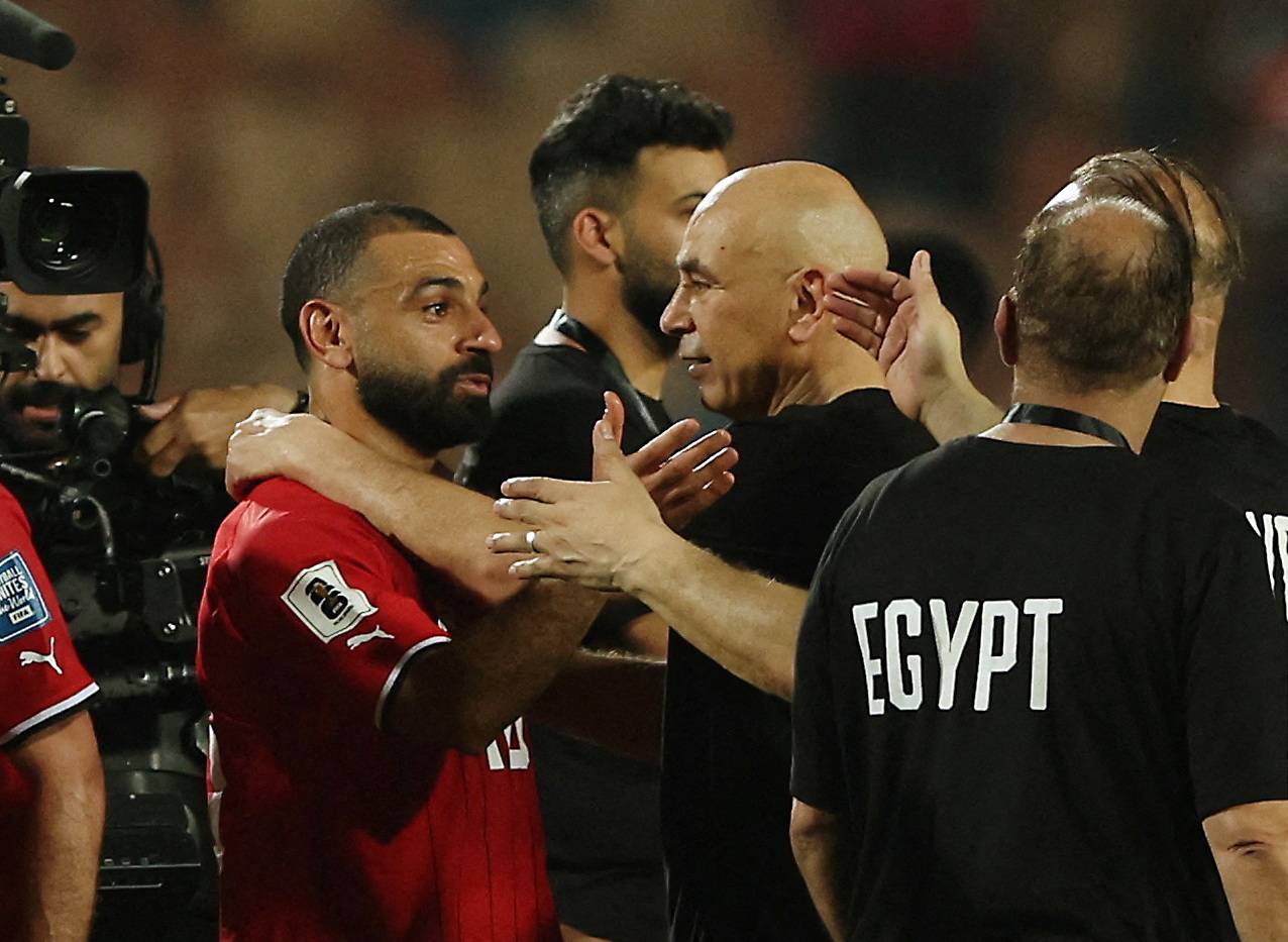 محمد صلاح مع حسام حسن
