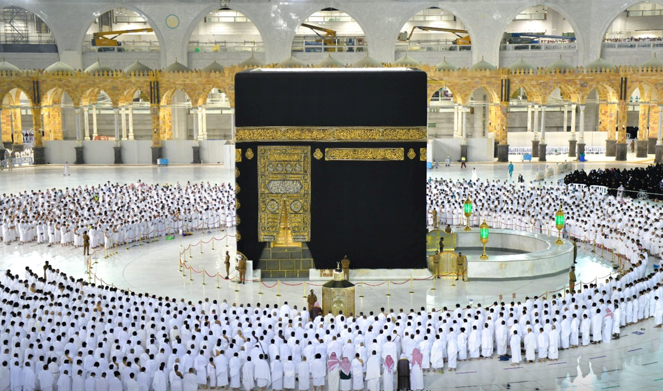 أجواء روحانية لضيوف الرحمن في ليلة 27 رمضان