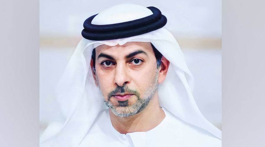 عمر بن زايد يهنّئ رئيس الدولة ونائبيه والحكام بالعيد المبارك