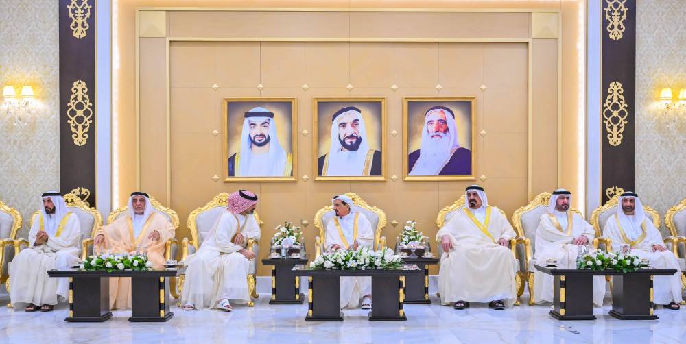 حاكم عجمان وولي عهده يستقبلان المهنئين بعيد الفطر المبارك