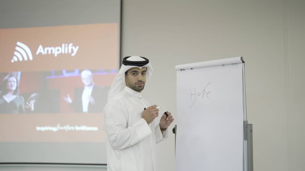 البرنامج يرتقي بالمهارات القيادية للمشاركين