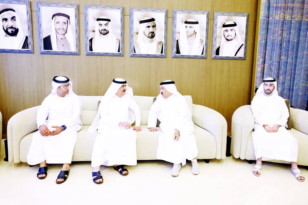 المعلا يقدم واجب العزاء